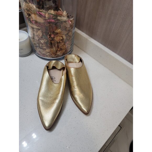 vision quest Shoes - Vision Quest Babos Gold Babouche Mules Loafers (US 8)